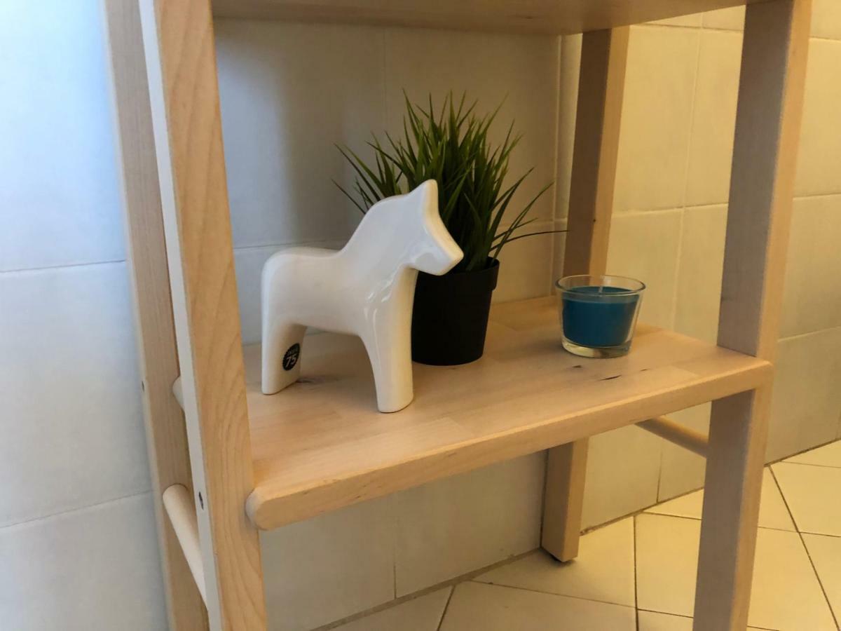 Irides Rooms A Un Passo Dai Parchi Divertimento Lazise Ngoại thất bức ảnh