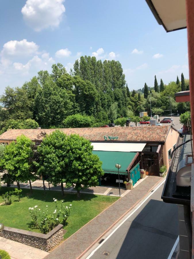 Irides Rooms A Un Passo Dai Parchi Divertimento Lazise Ngoại thất bức ảnh