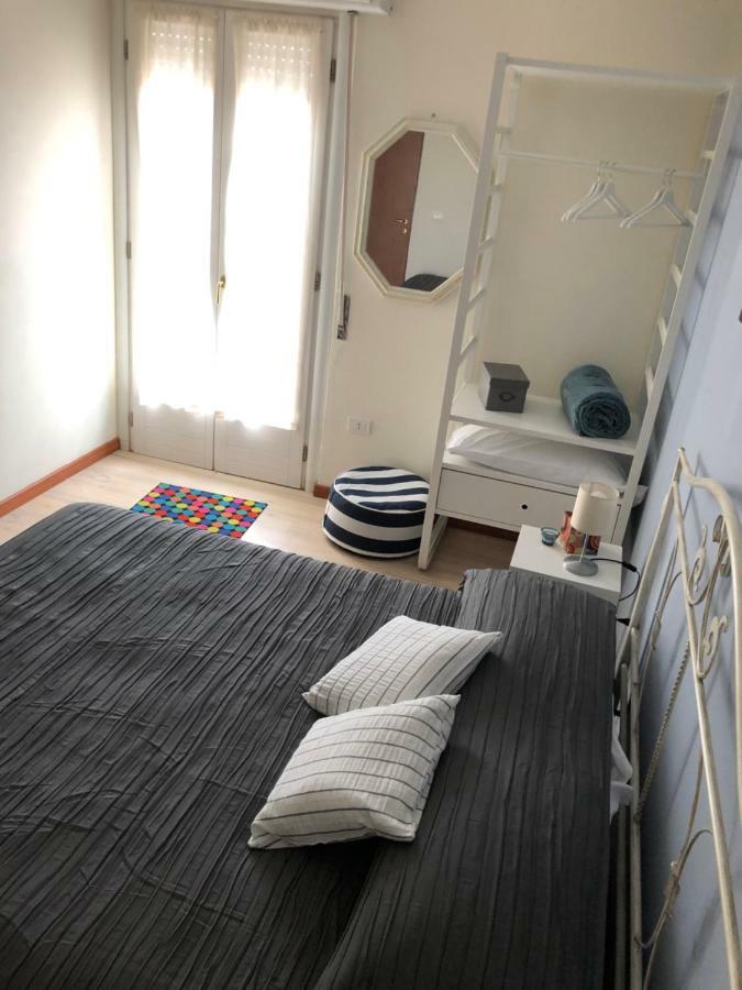 Irides Rooms A Un Passo Dai Parchi Divertimento Lazise Ngoại thất bức ảnh
